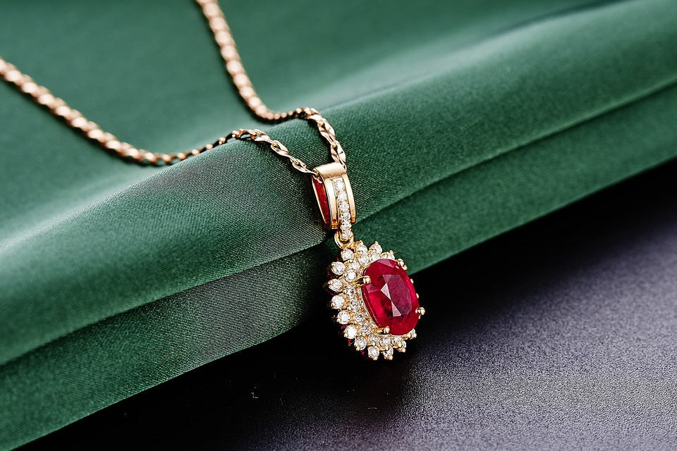 Les bijoux sont-ils des objets thérapeutiques?